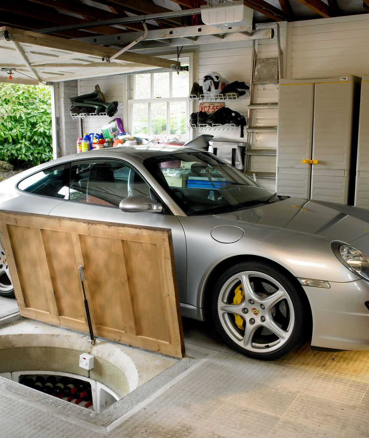 Garage-Cellar--3-2008-003327